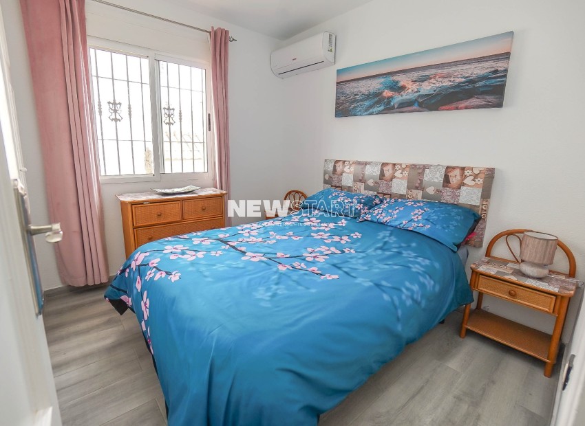 Resale - Quad - La Marina - Urb. La Marina