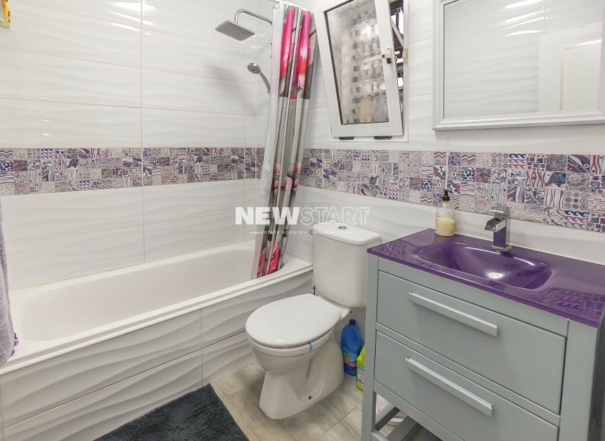 Resale - Quad - La Marina - Urb. La Marina