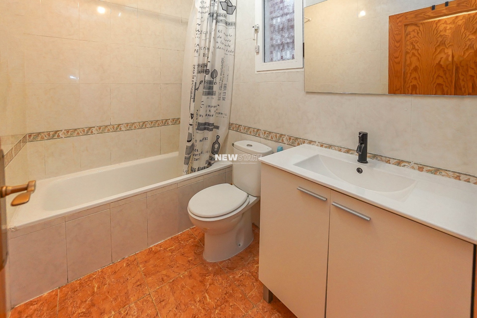 Resale - Quad - La Marina - Urb. La Marina