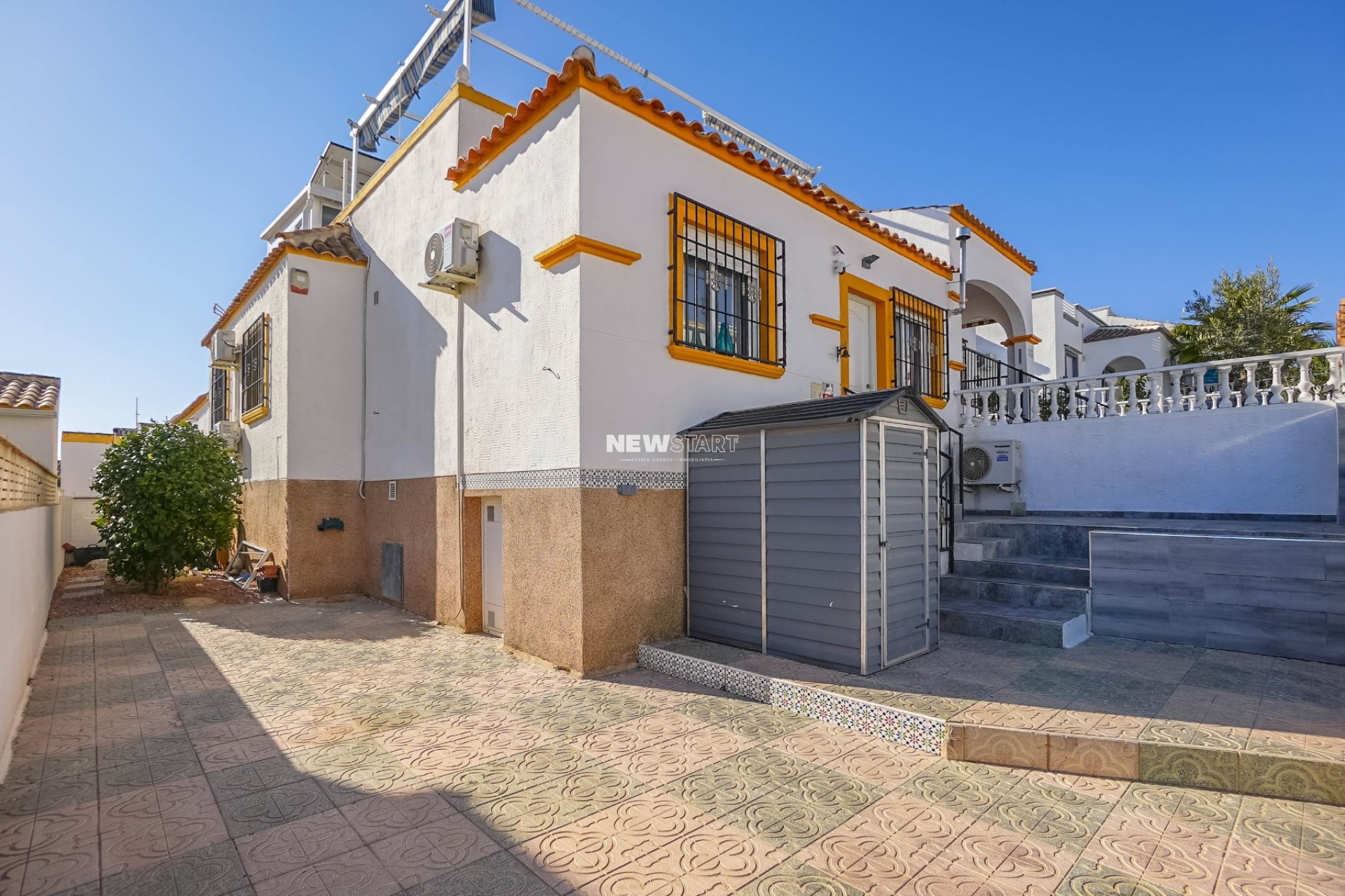 Resale - Quad - La Marina - Urb. La Marina