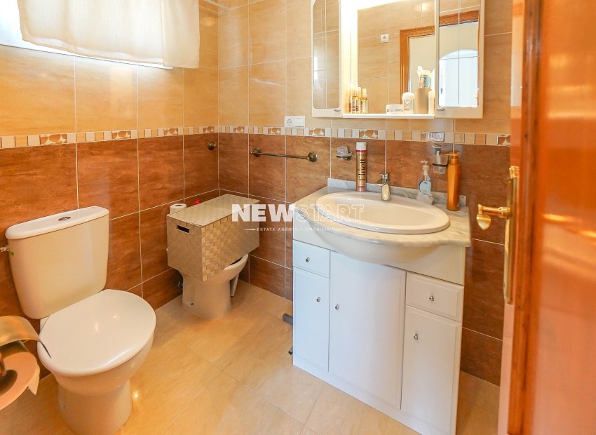 Resale - Quad - La Marina - Urb. La Marina