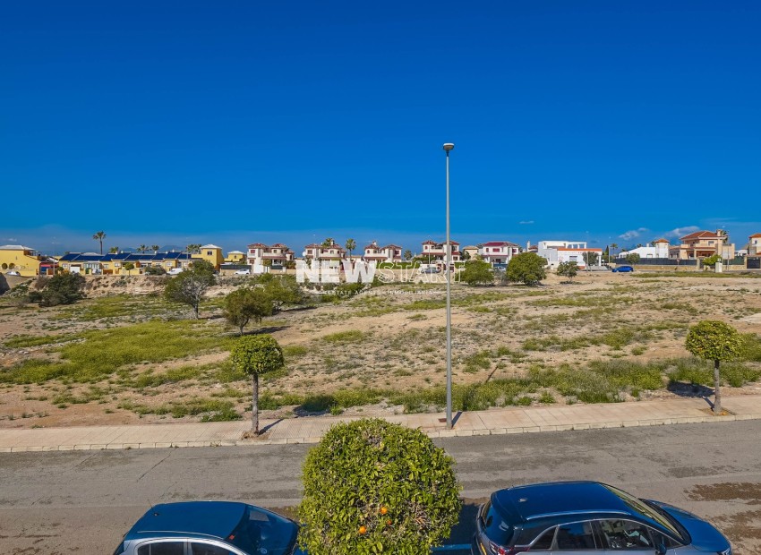 Resale - Quad - La Marina - Urb. La Marina