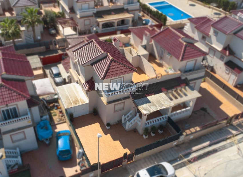 Resale - Quad - La Marina - Urb. La Marina