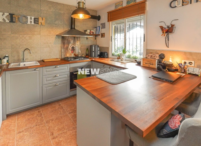 Resale - Quad - La Marina - Urb. La Marina