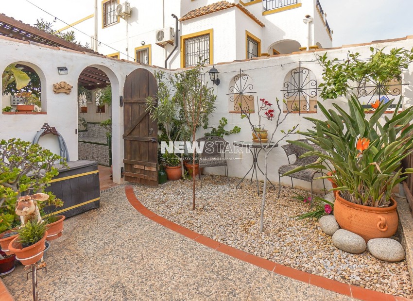 Resale - Quad - La Marina - Urb. La Marina