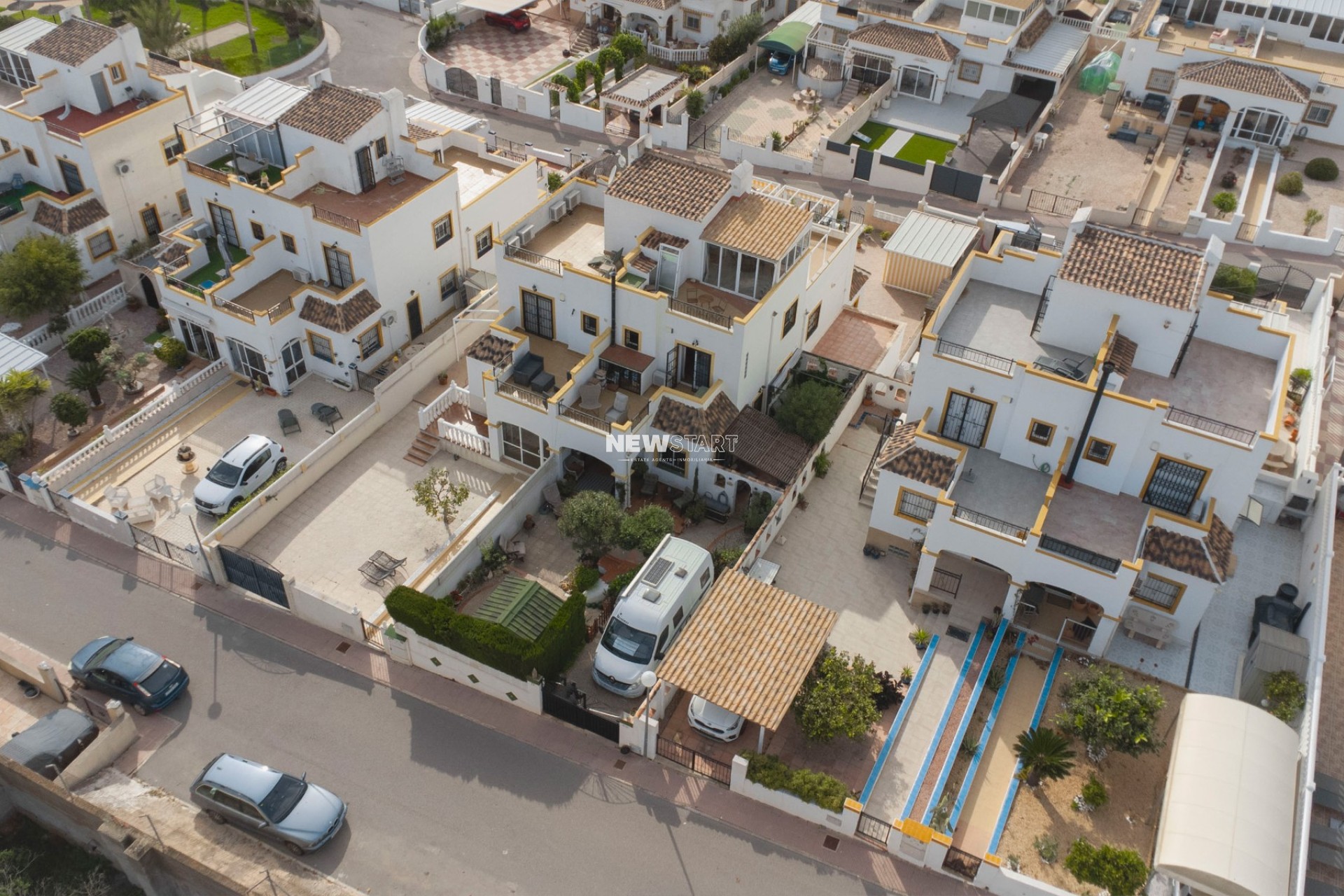 Resale - Quad - La Marina - Urb. La Marina