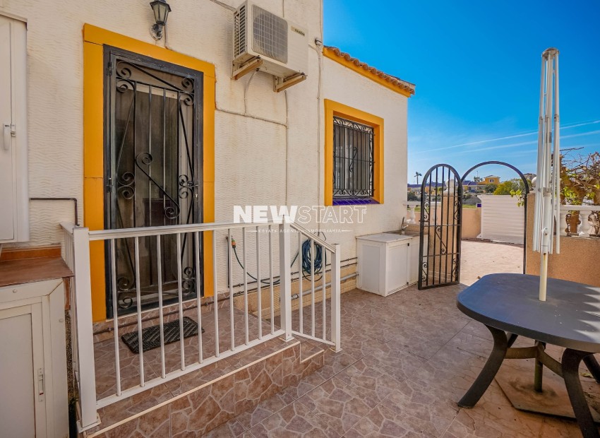 Resale - Quad - La Marina - Urb. La Marina