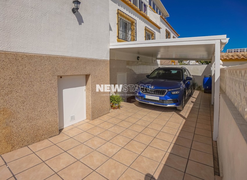 Resale - Quad - La Marina - Urb. La Marina