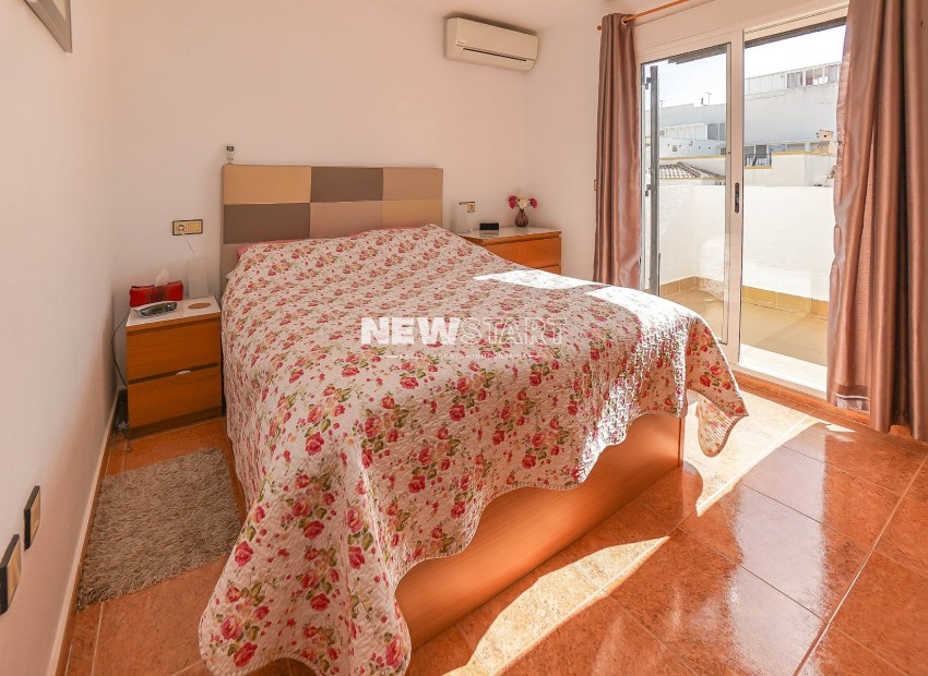 Resale - Quad - La Marina - Urb. La Marina