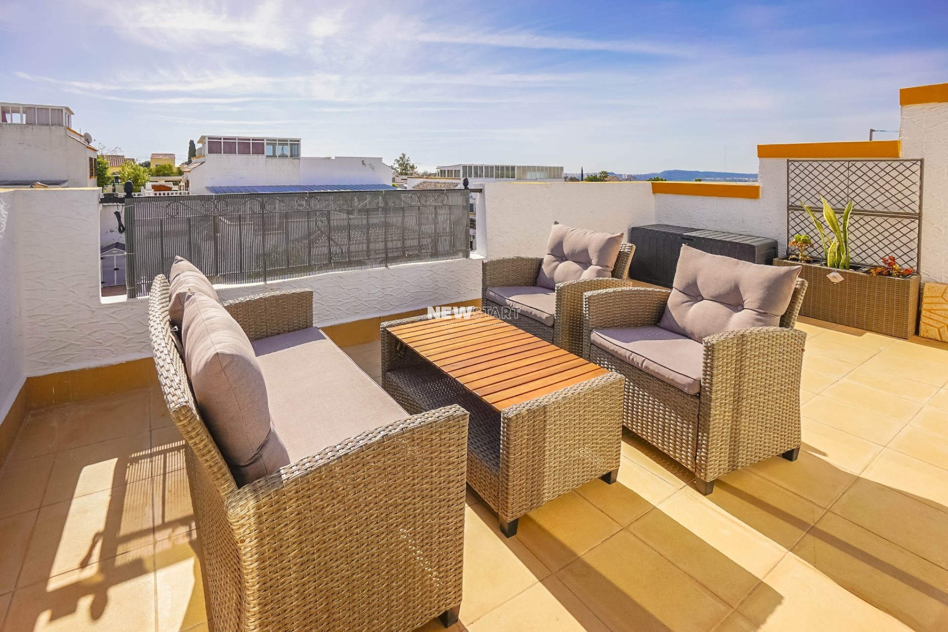 Resale - Quad - La Marina - Urb. La Marina