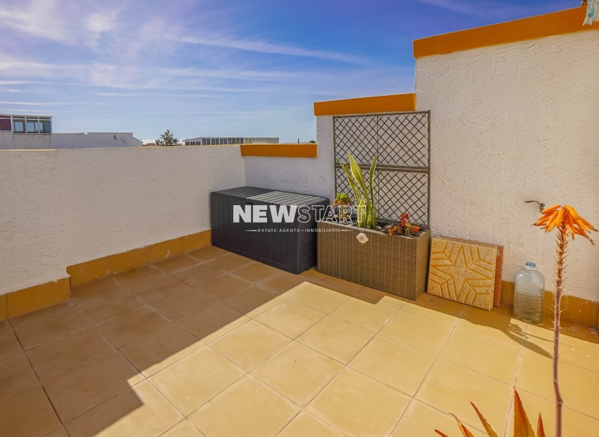 Resale - Quad - La Marina - Urb. La Marina