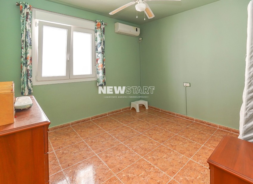 Resale - Quad - La Marina - Urb. La Marina