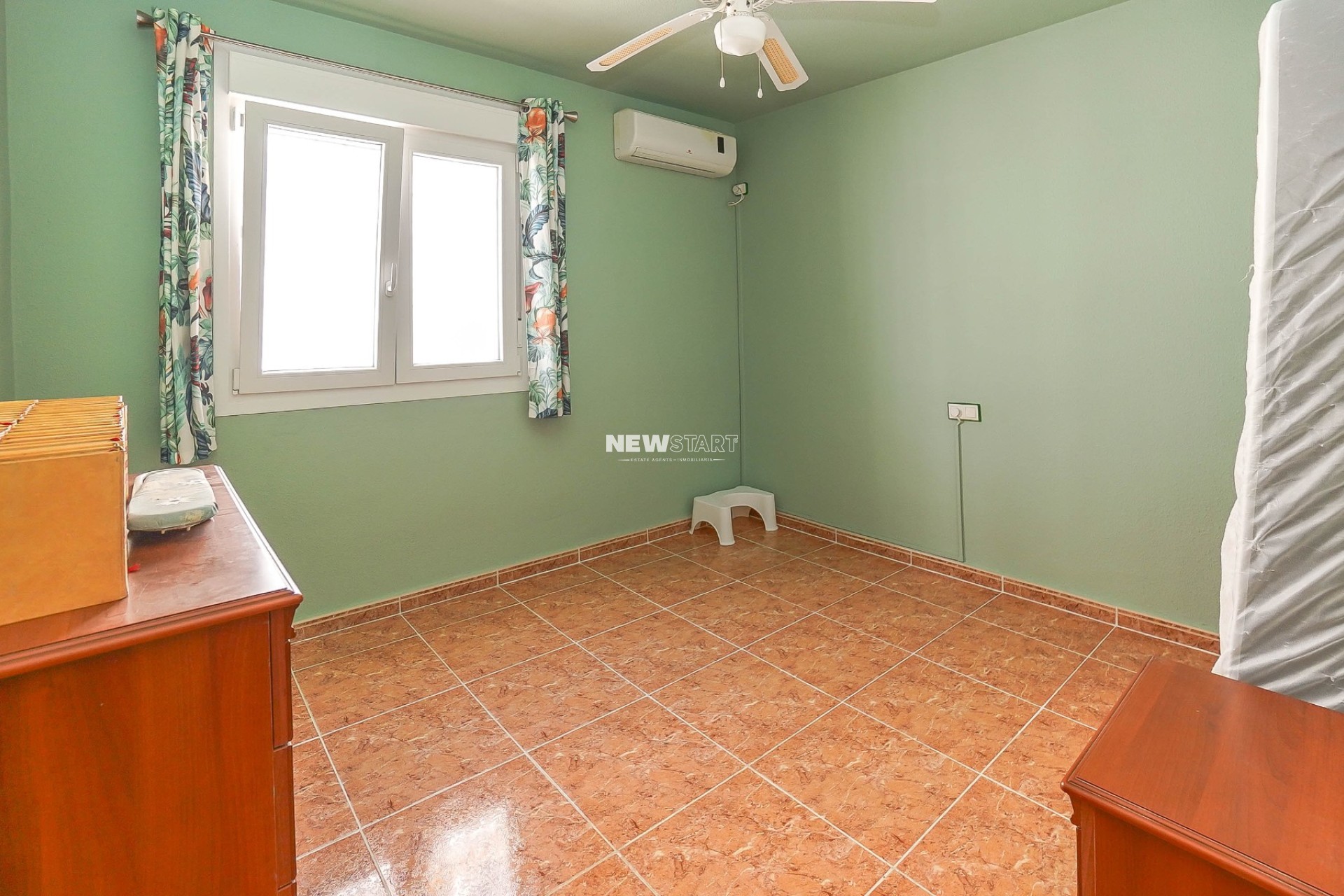 Resale - Quad - La Marina - Urb. La Marina