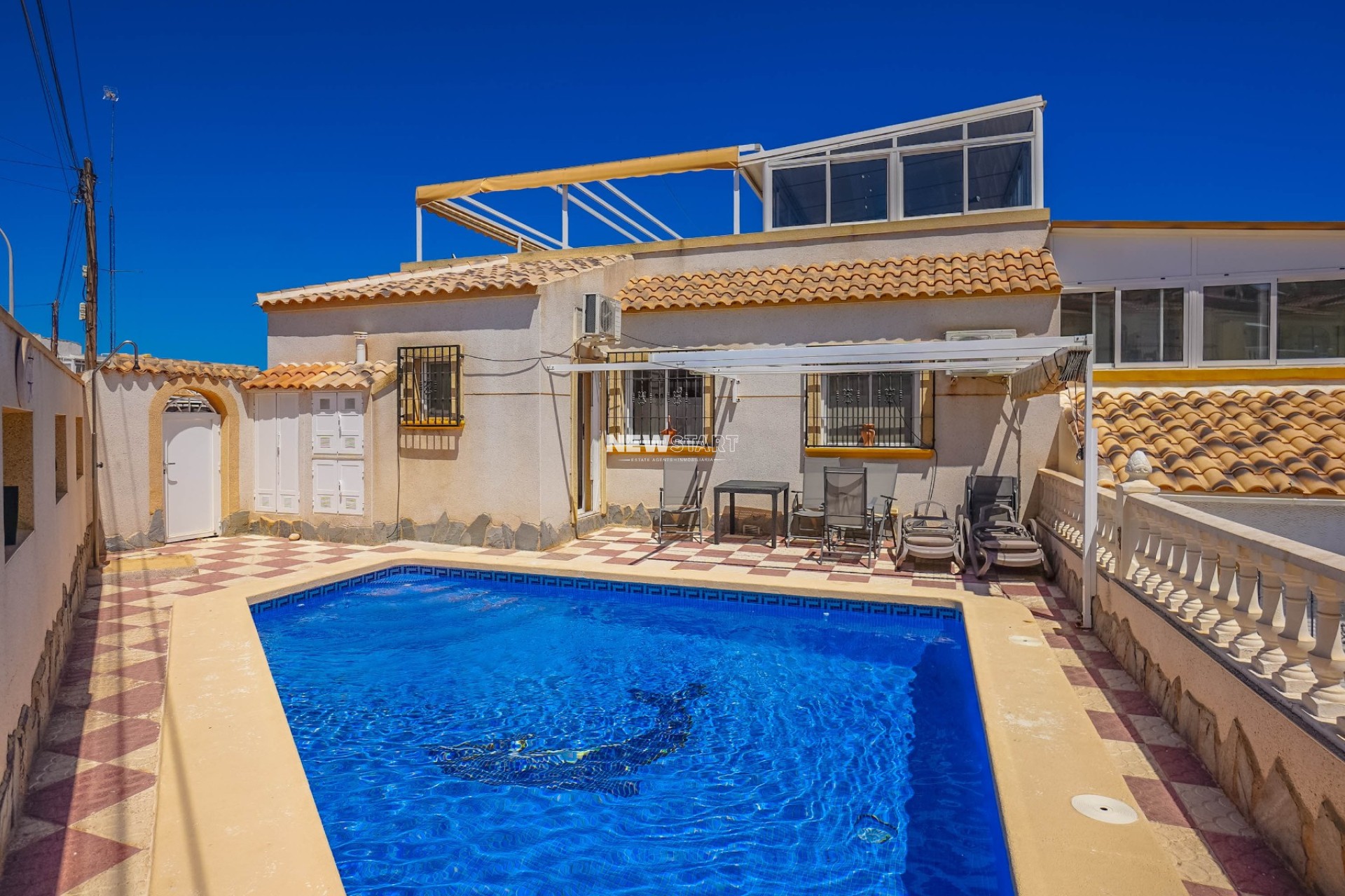 Resale - Quad - La Marina - Urb. La Marina