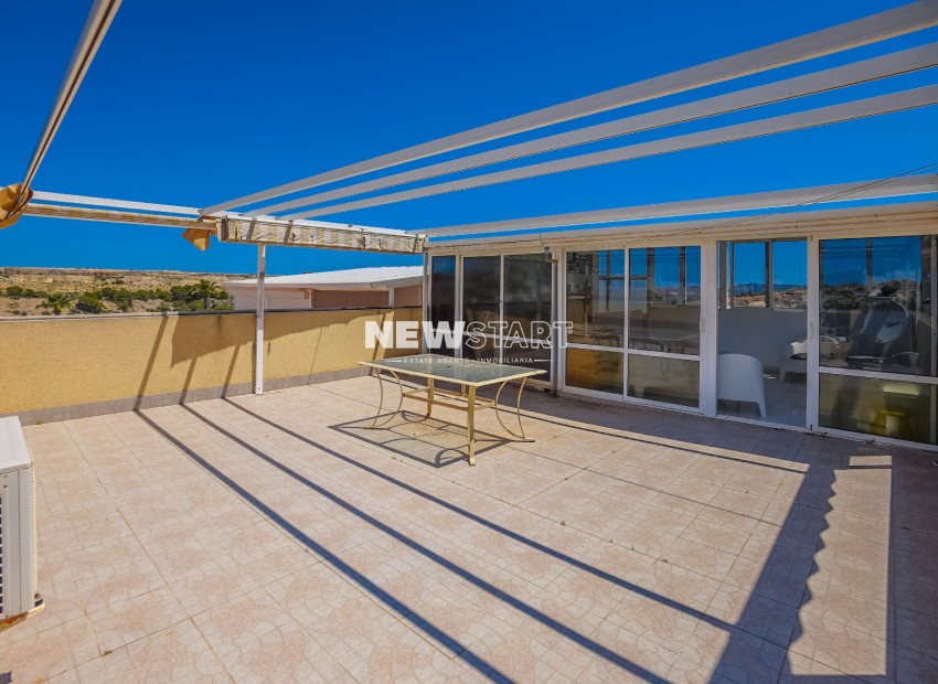 Resale - Quad - La Marina - Urb. La Marina