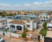 Resale - Quad - La Marina - Urb. La Marina