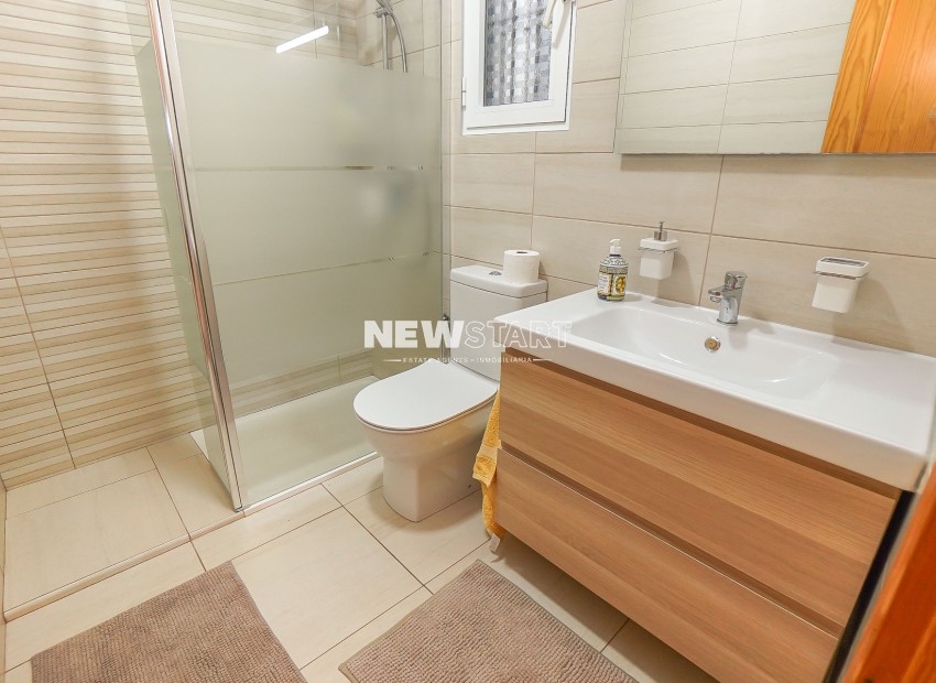 Resale - Quad - La Marina - Urb. La Marina