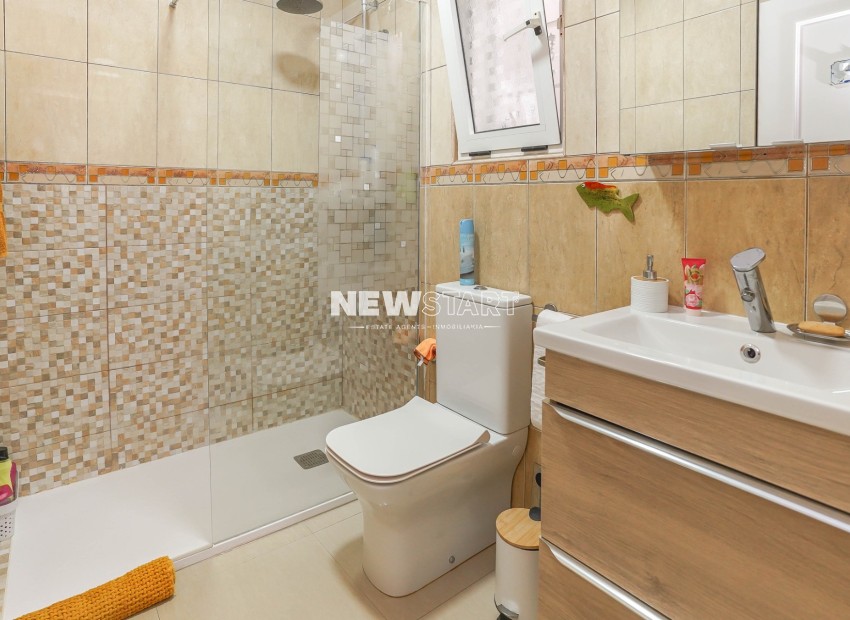 Resale - Quad - La Marina - Urb. La Marina