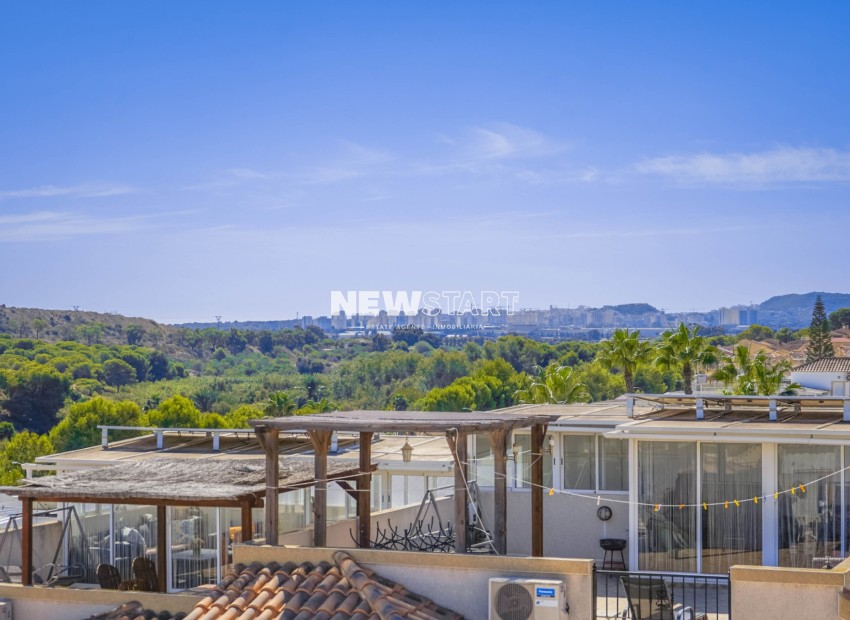 Resale - Quad - La Marina - Urb. La Marina