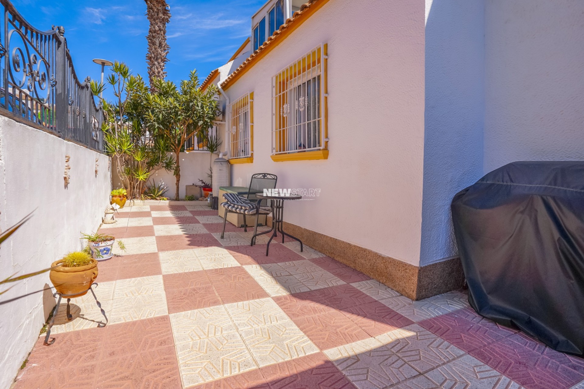 Resale - Quad - La Marina - Urb. La Marina