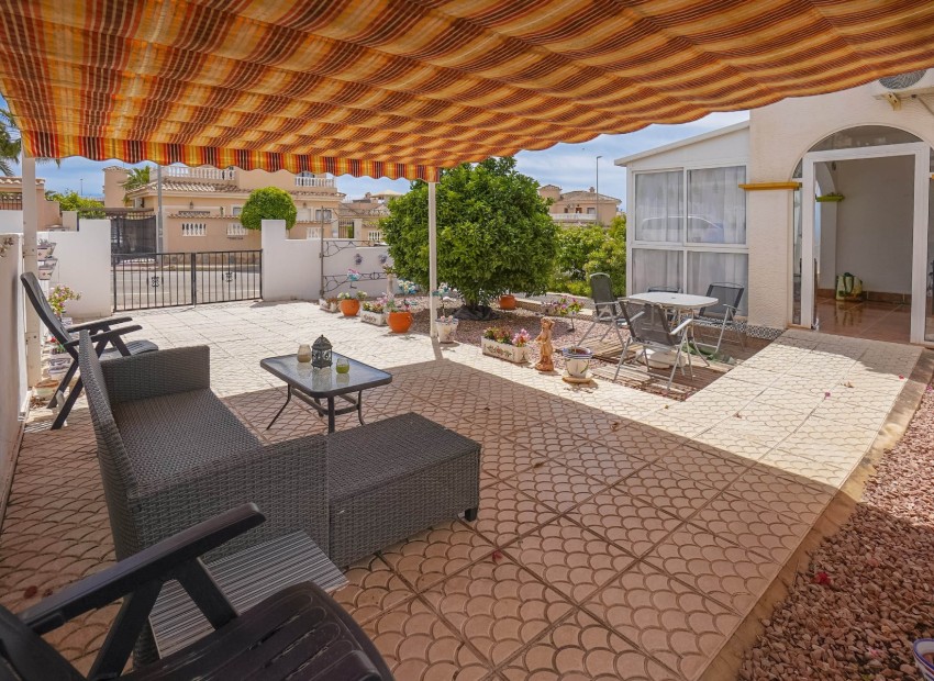 Resale - Quad - La Marina - Urb. La Marina