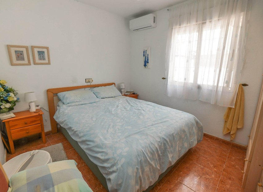 Resale - Quad - La Marina - Urb. La Marina