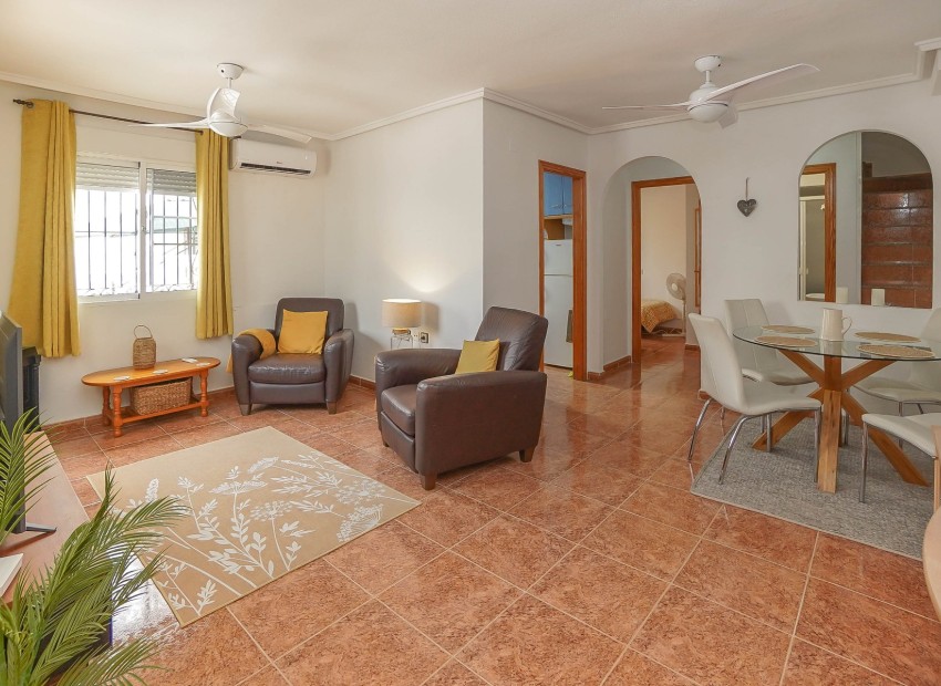 Resale - Quad - La Marina - Urb. La Marina