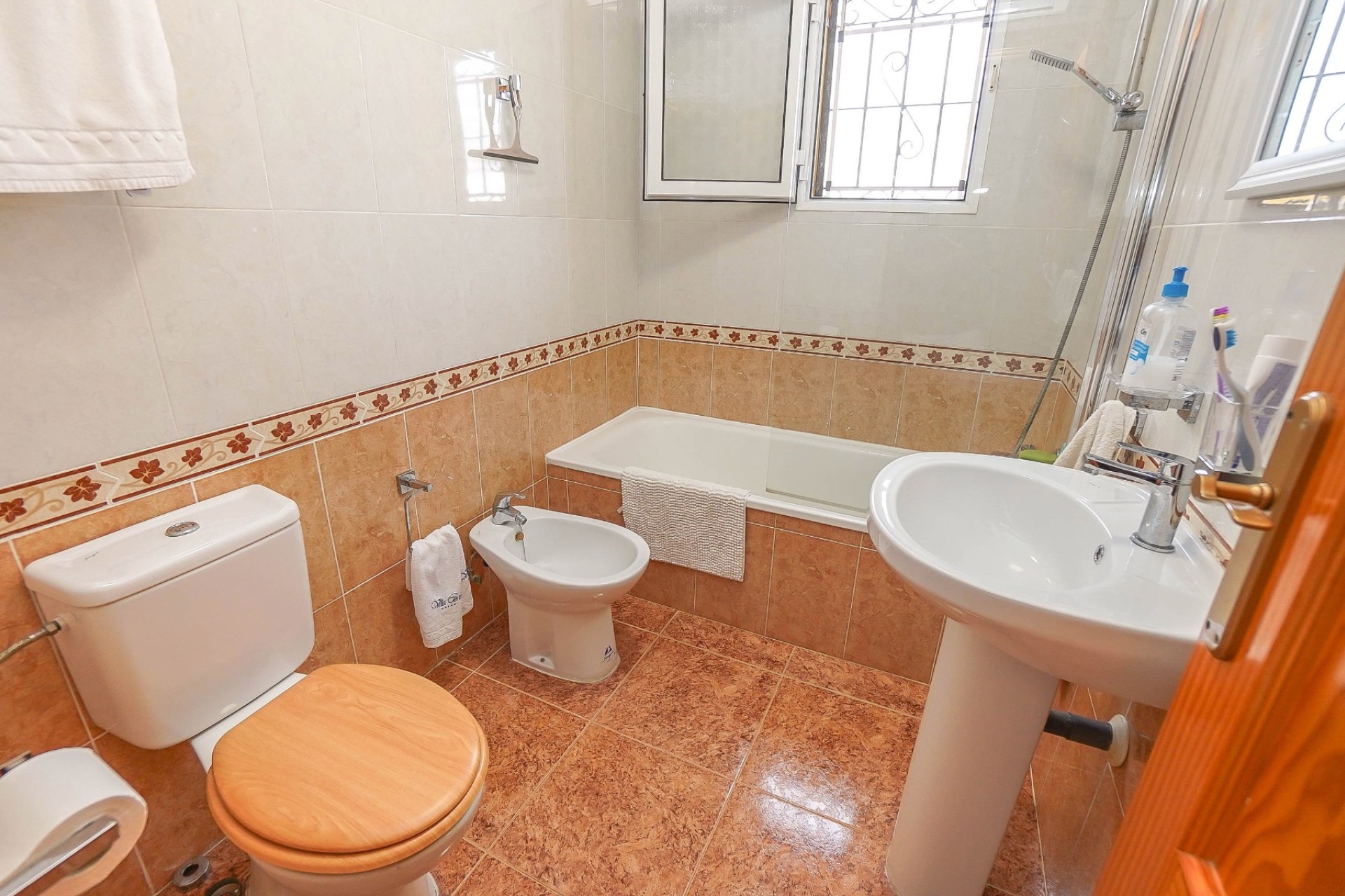 Resale - Quad - La Marina - Urb. La Marina