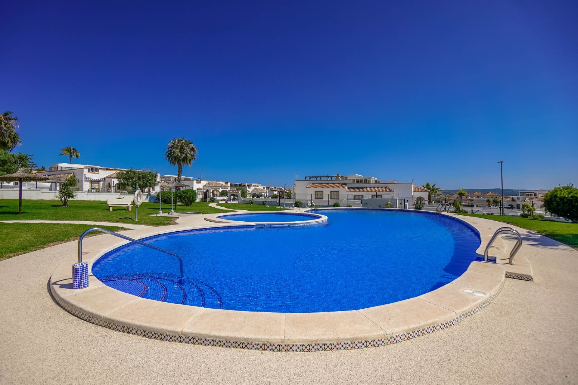 Resale - Quad - La Marina - Urb. La Marina
