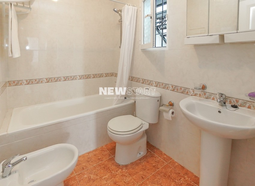 Resale - Quad - La Marina - Urb. La Marina