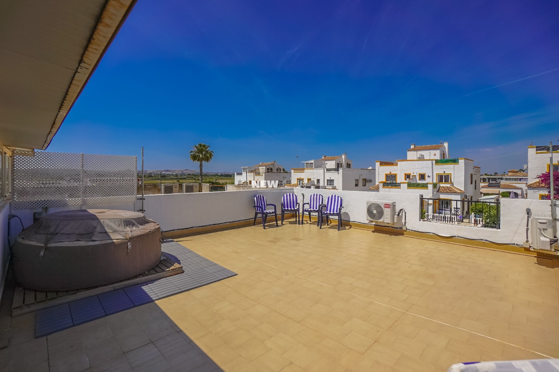 Resale - Quad - La Marina - Urb. La Marina