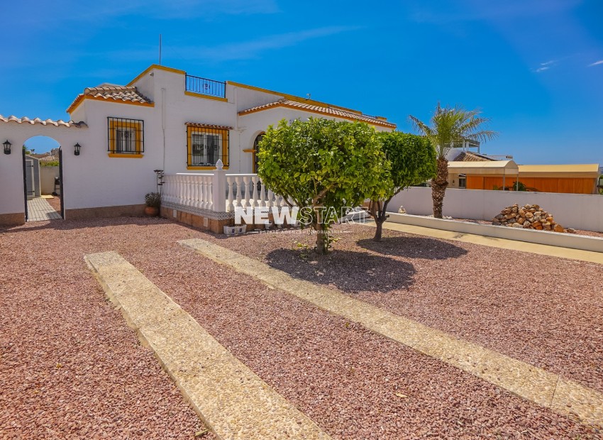 Resale - Quad - La Marina - Urb. La Marina