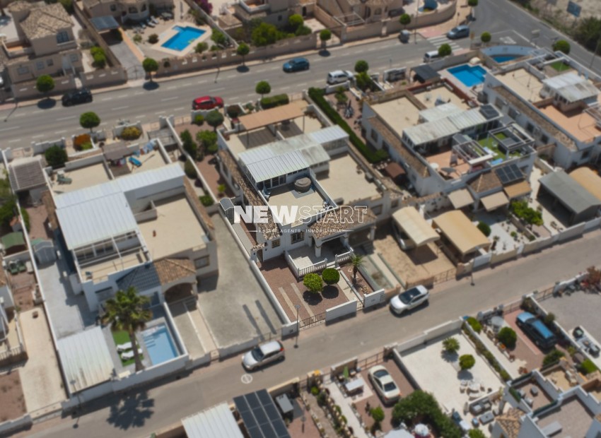 Resale - Quad - La Marina - Urb. La Marina