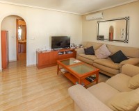 Resale - Quad - Lo Crispin