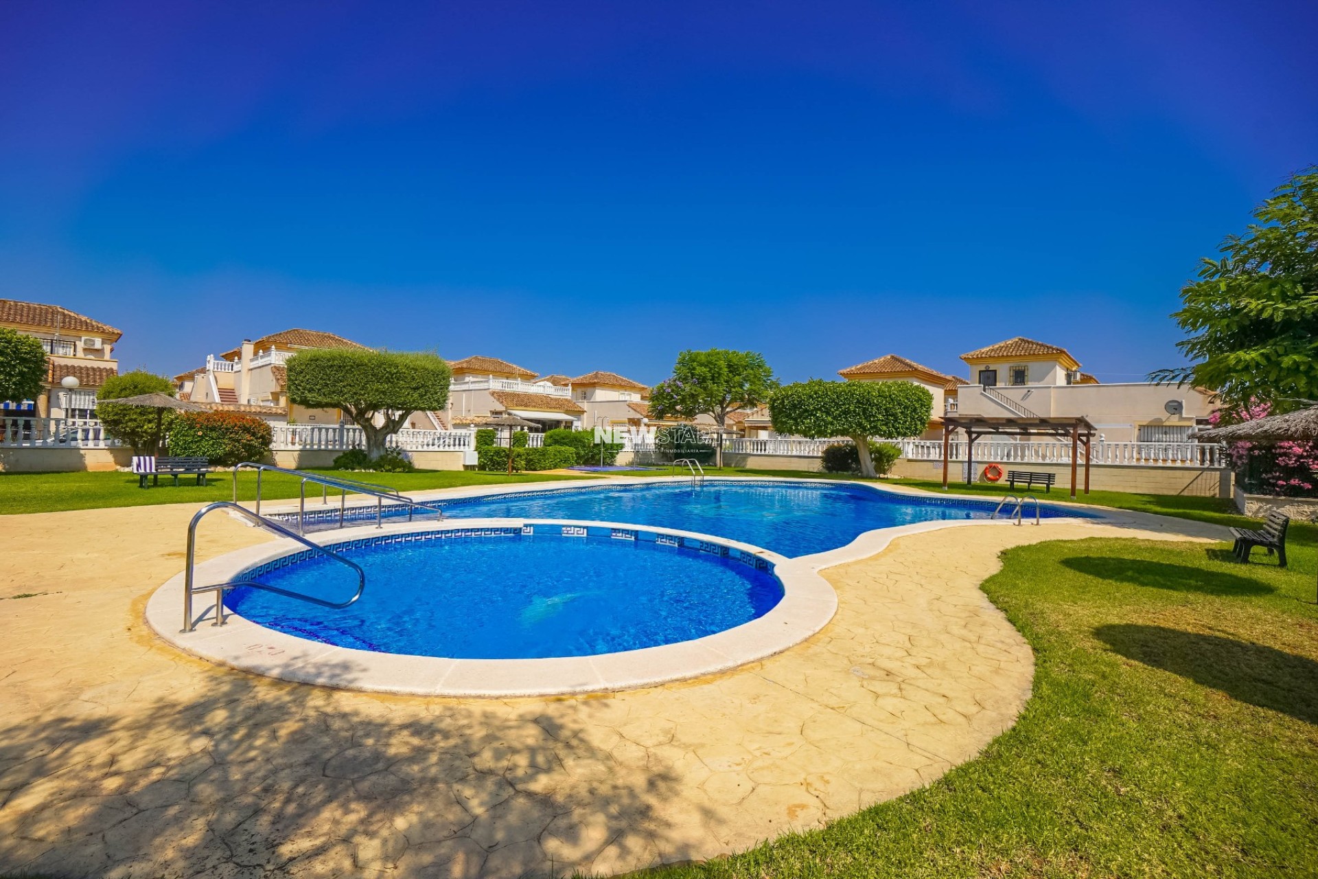 Resale - Quad - Lo Crispin