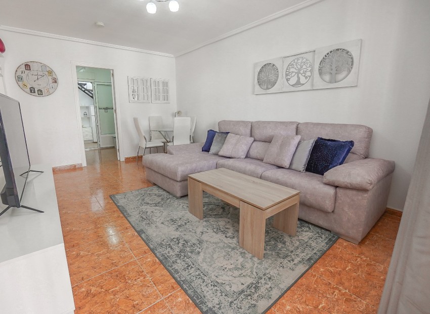 Resale - Quad / Semi-Detached - La Marina - Urb. La Marina