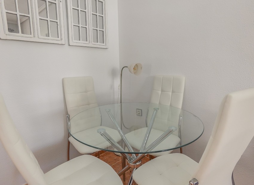Resale - Quad / Semi-Detached - La Marina - Urb. La Marina