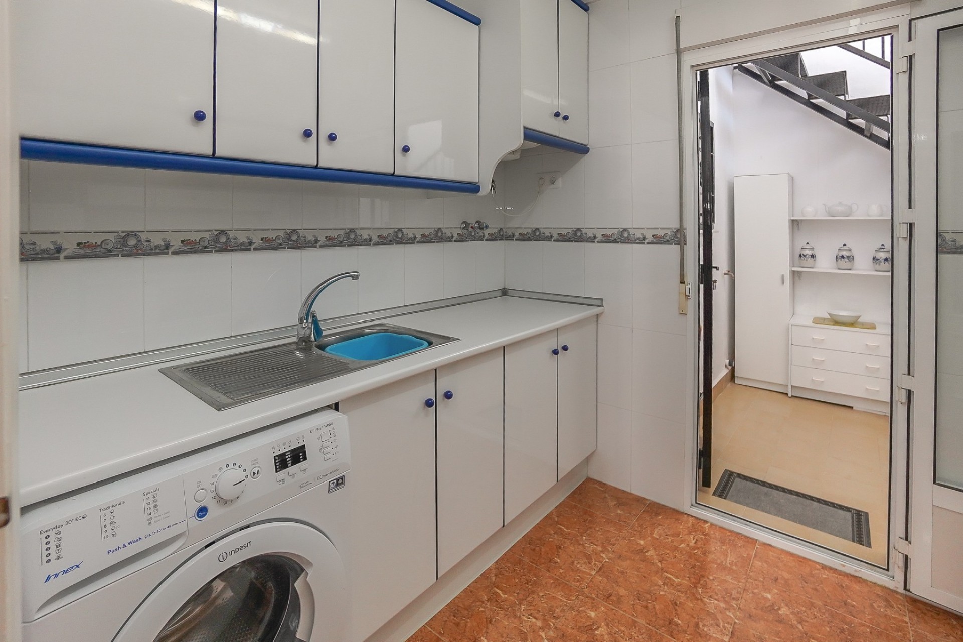Resale - Quad / Semi-Detached - La Marina - Urb. La Marina