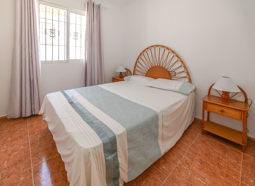 Resale - Quad / Semi-Detached - La Marina - Urb. La Marina