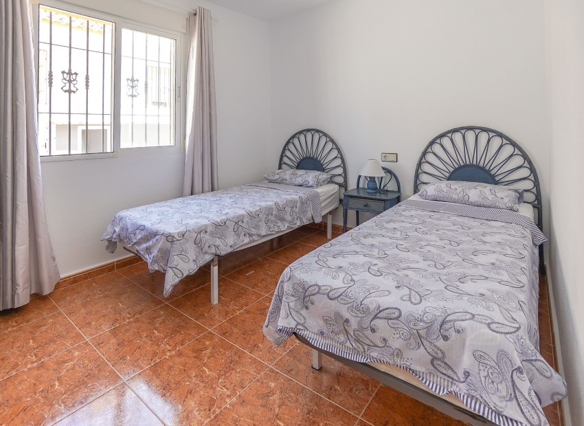 Resale - Quad / Semi-Detached - La Marina - Urb. La Marina
