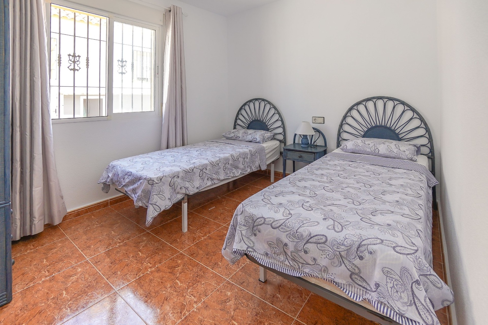 Resale - Quad / Semi-Detached - La Marina - Urb. La Marina