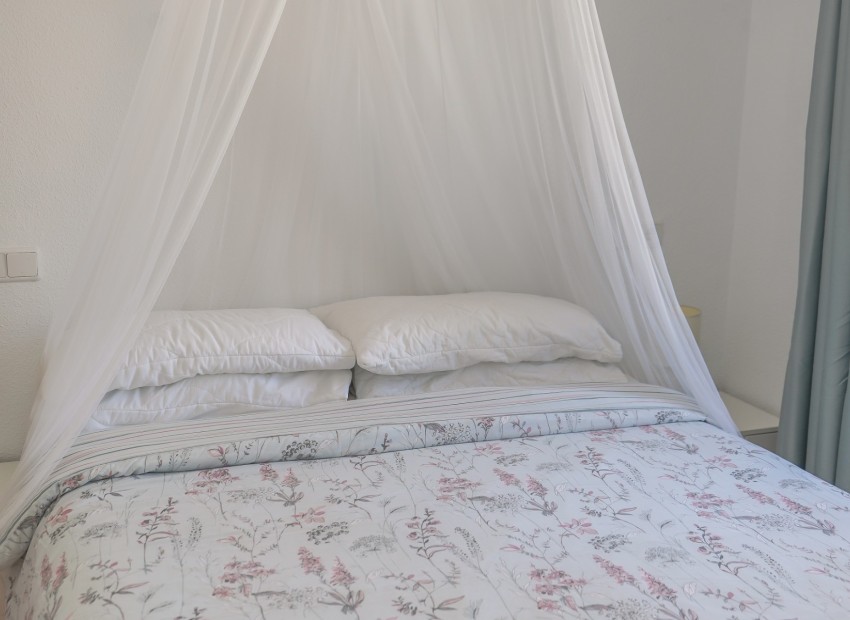 Resale - Quad / Semi-Detached - La Marina - Urb. La Marina