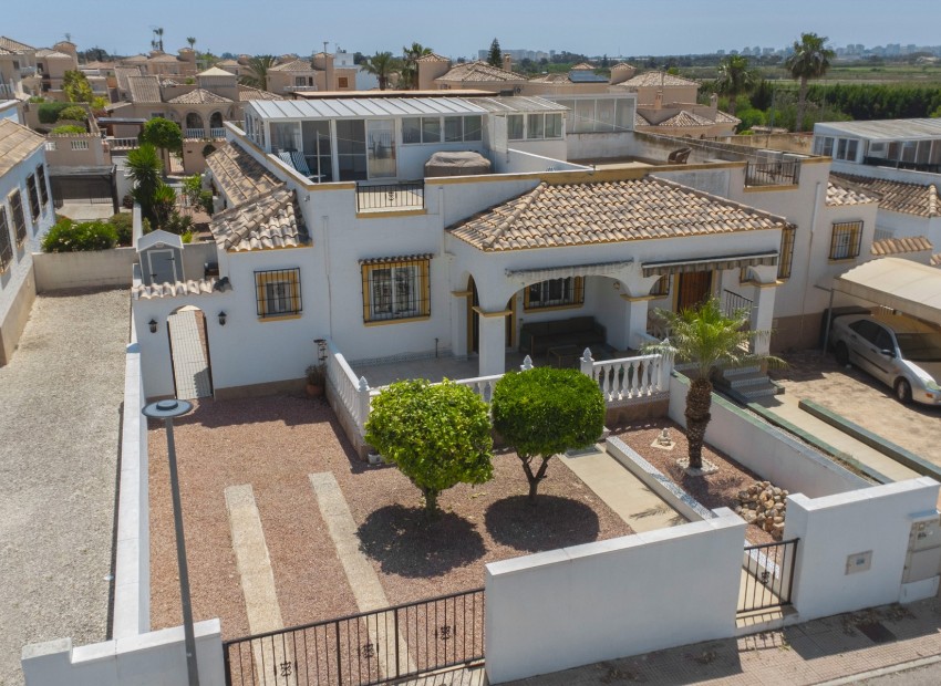 Resale - Quad / Semi-Detached - La Marina - Urb. La Marina