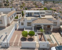 Resale - Quad / Semi-Detached - La Marina - Urb. La Marina