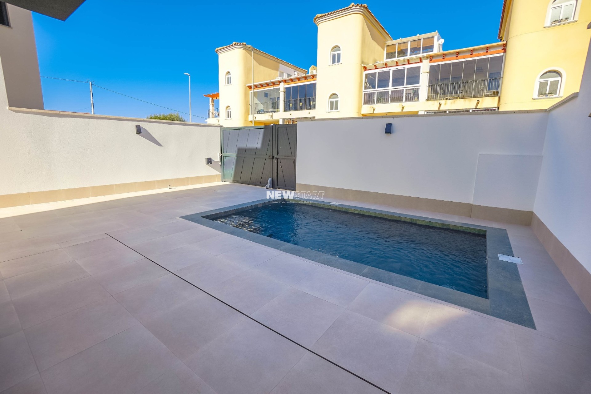 Resale - Semi-Detached - Formentera del Segura
