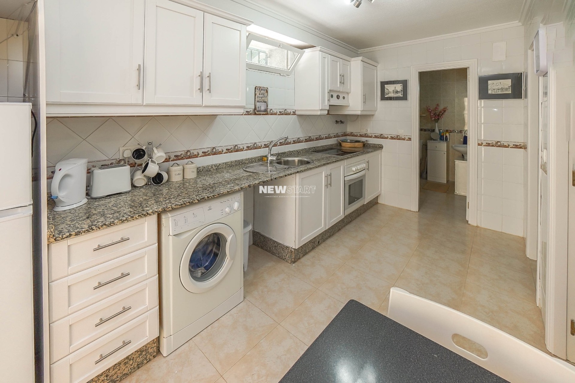 Resale - Semi-Detached - La Marina - Urb. El Oasis