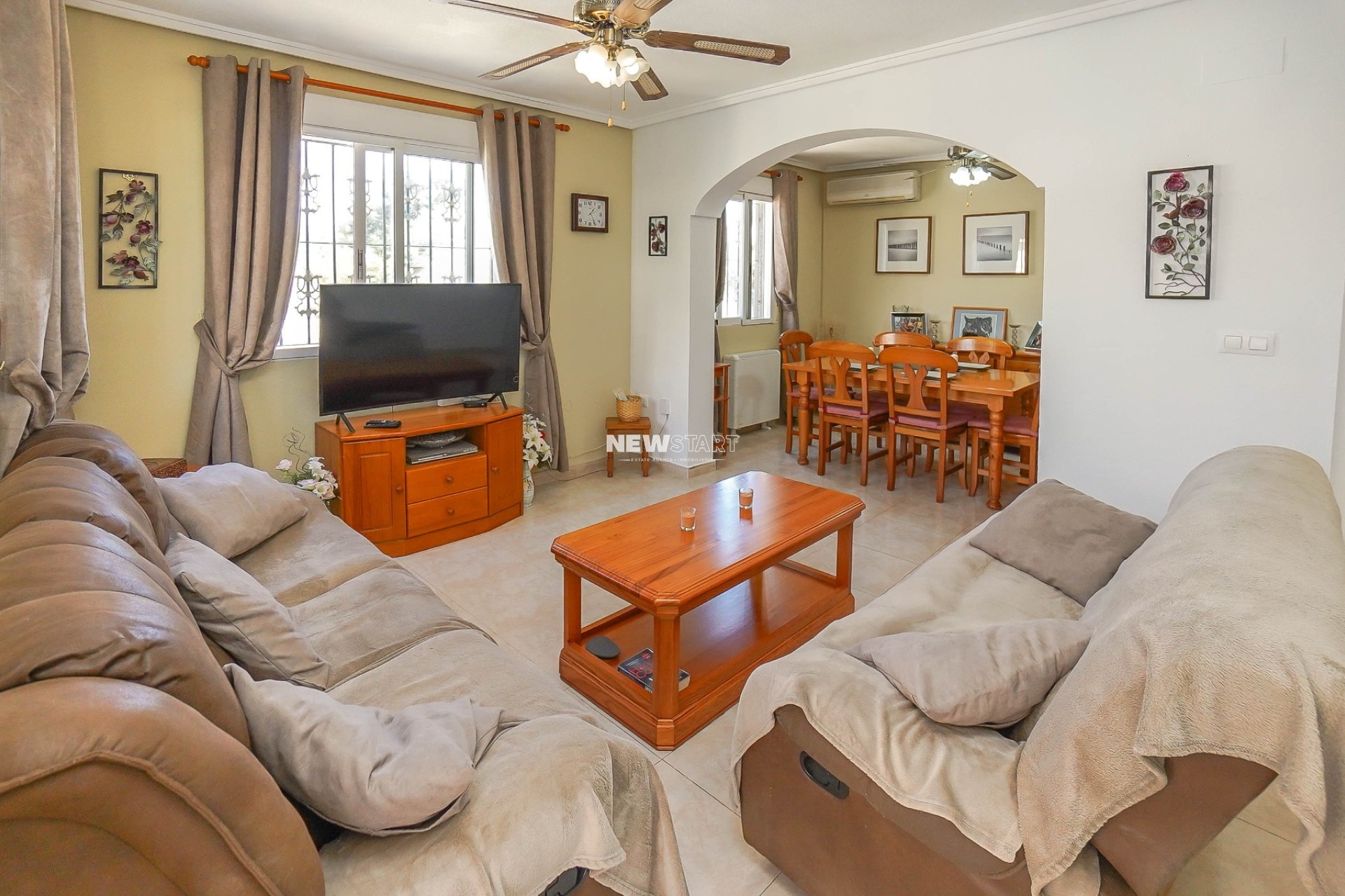 Resale - Semi-Detached - La Marina - Urb. El Oasis