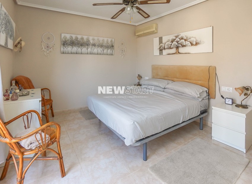 Resale - Semi-Detached - La Marina - Urb. El Oasis