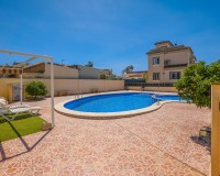 Resale - Semi-Detached - La Marina - Urb. El Oasis