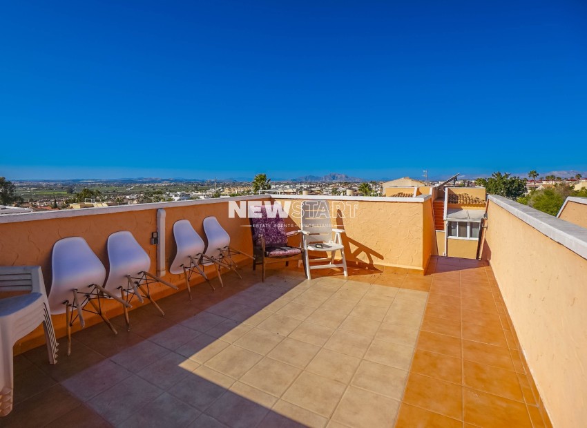 Resale - Semi-Detached - La Marina - Urb. La Marina